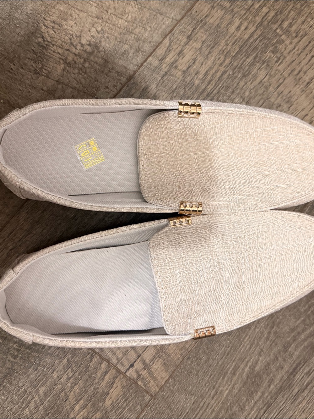 Men’s Slip-On Loafers in Beige with Gold Accents